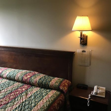 Lititz Inn And Suites Екстер'єр фото