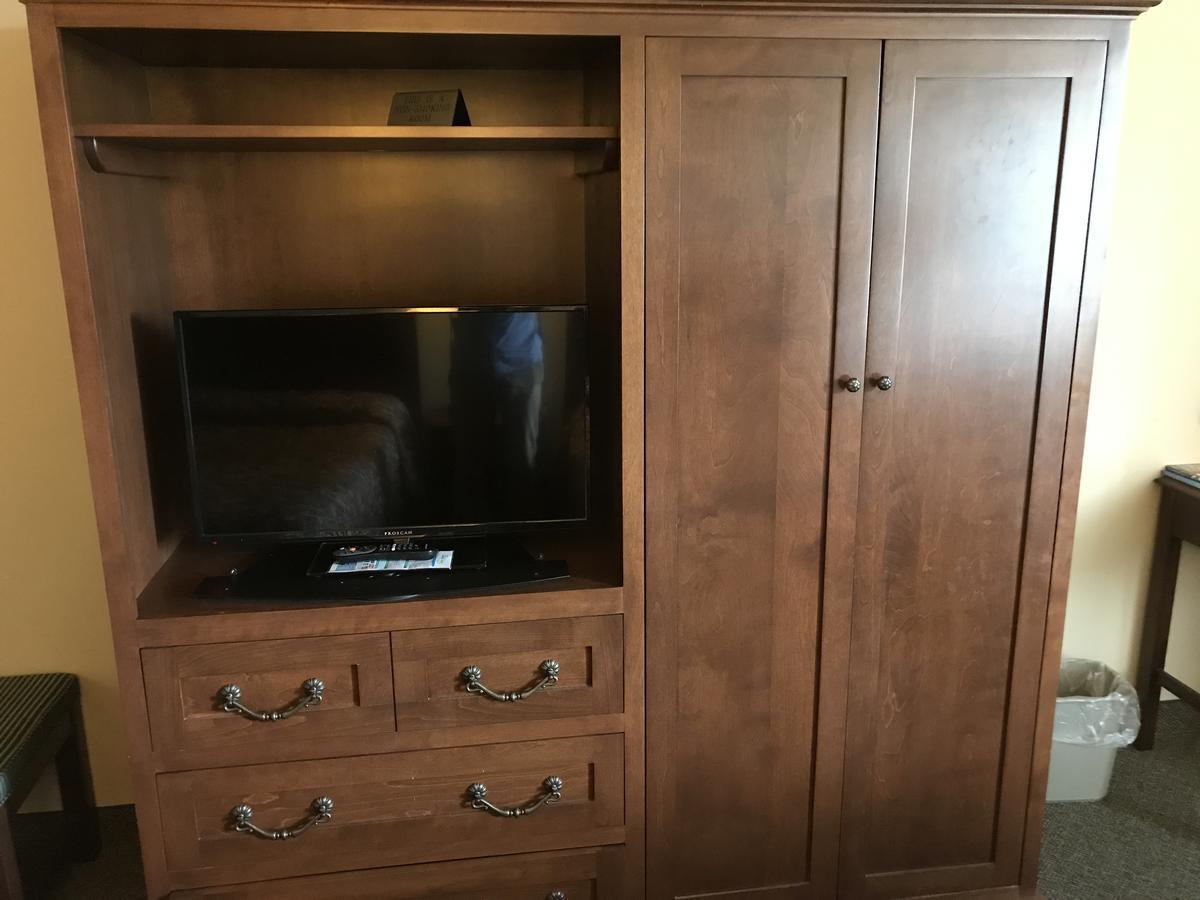 Lititz Inn And Suites Екстер'єр фото